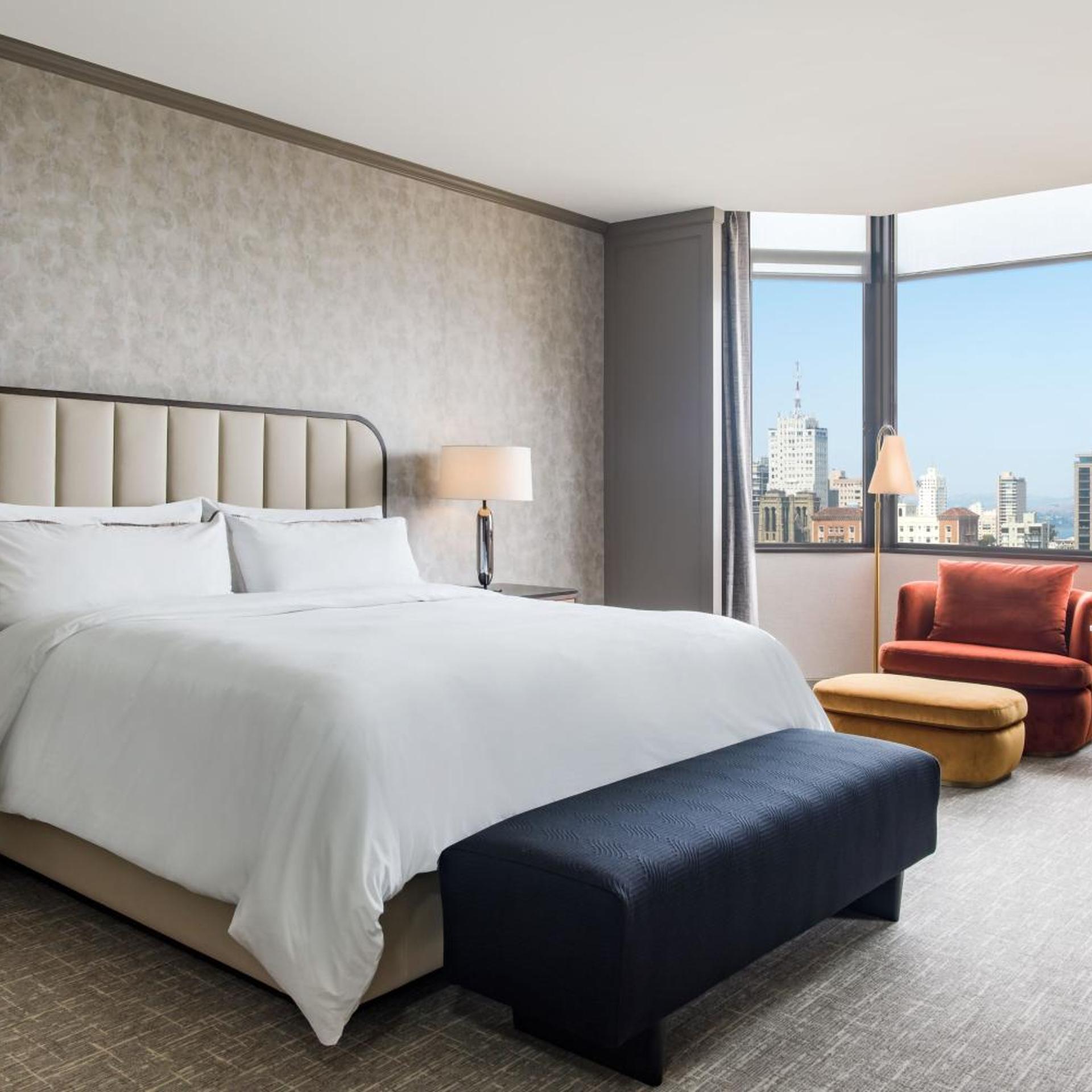 Pacific, Tower, Suite, King Bed, Top Floor, Corner