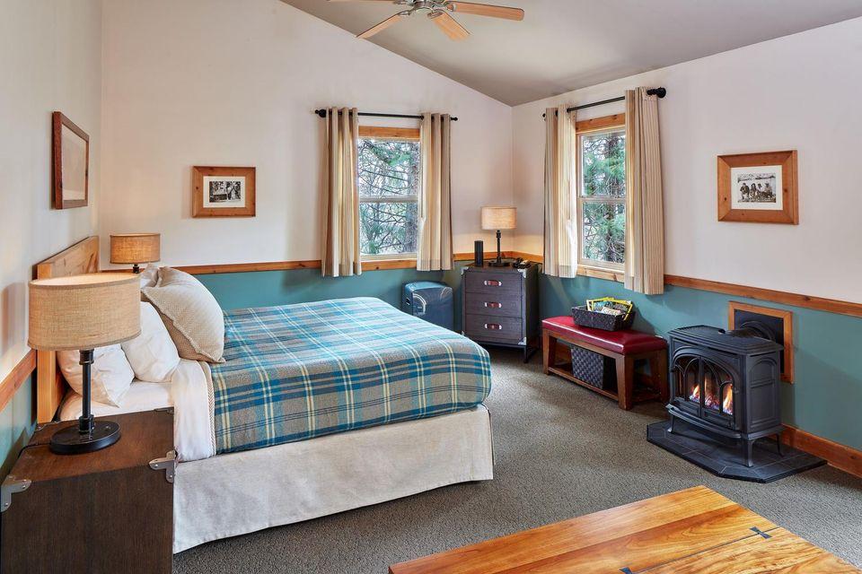Deluxe, Cabin, Multiple Beds