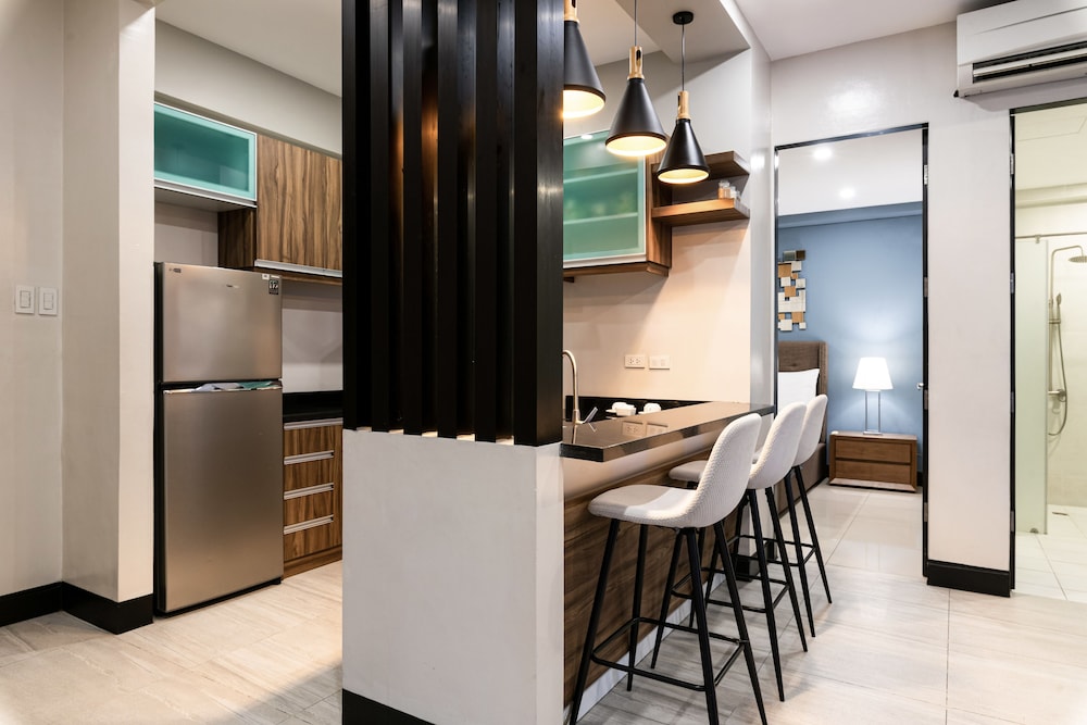 Artemis Place Makati 12/69