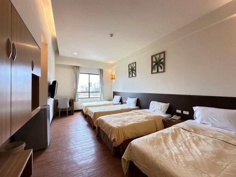 Chientan Youth Hotel 6/42