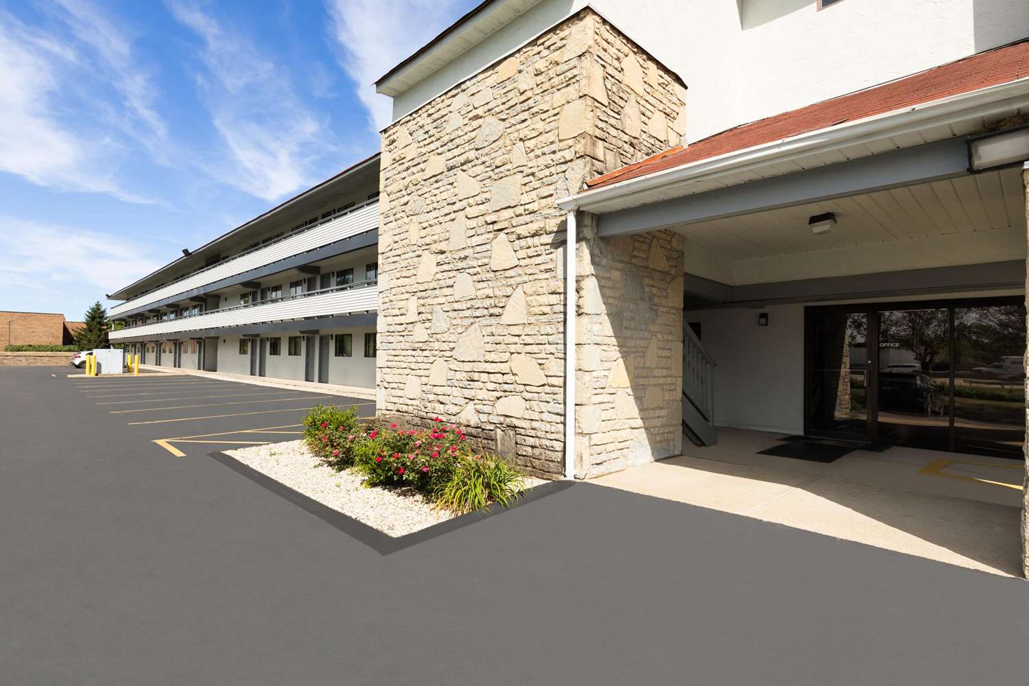 Super 8 By Wyndham Fort Mitchell Cincinnati Area 2/29