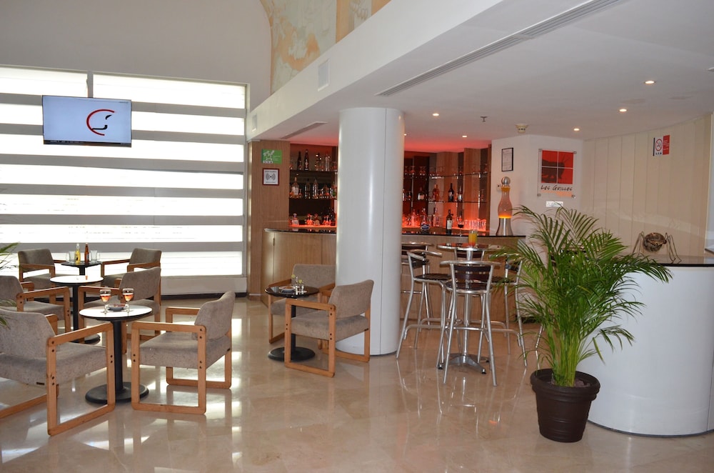 Ramada by Wyndham Hola Culiacan 33/45