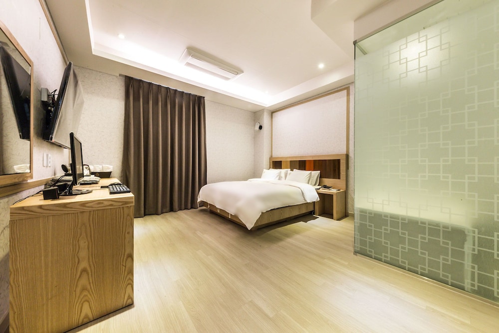 Cheonho La View Luxury Hotel 24/50