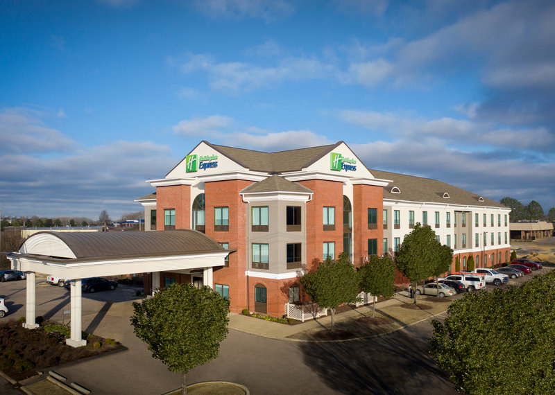 Holiday Inn Express Hotel And Suites Olive Branch 4/42