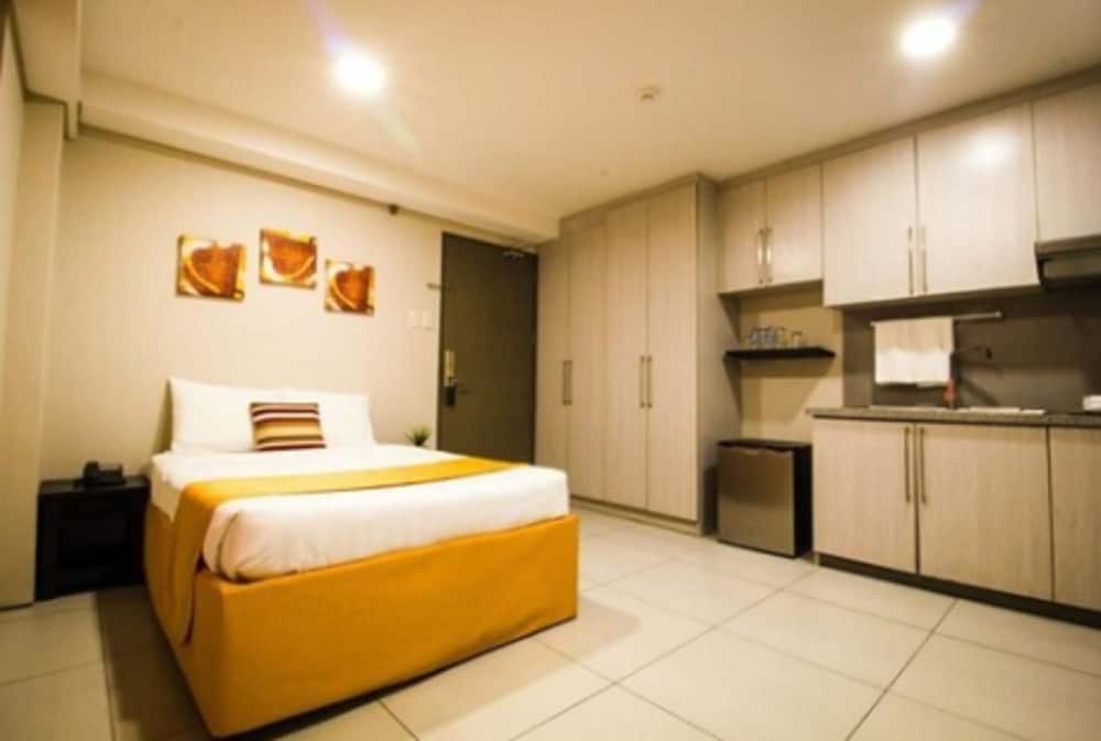 Jade Hotel Suites 29/66