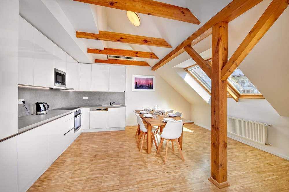 DownTown Suites Kodanska 24/42