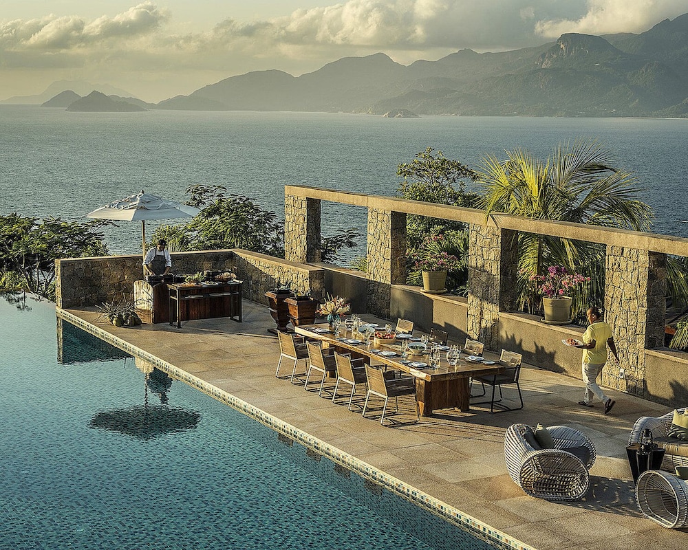Four Seasons Resort Seychelles 9/60