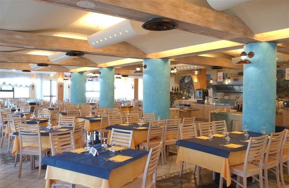 Grand Hotel Azzurra Club 15/30