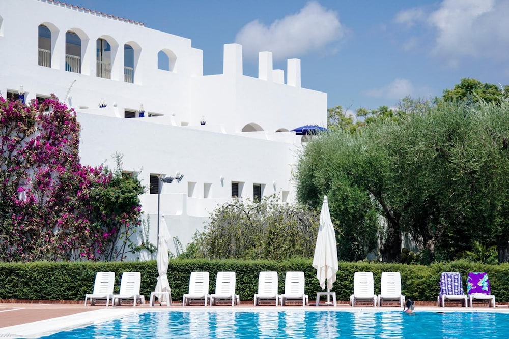 Hotel Torre Oliva 41/48