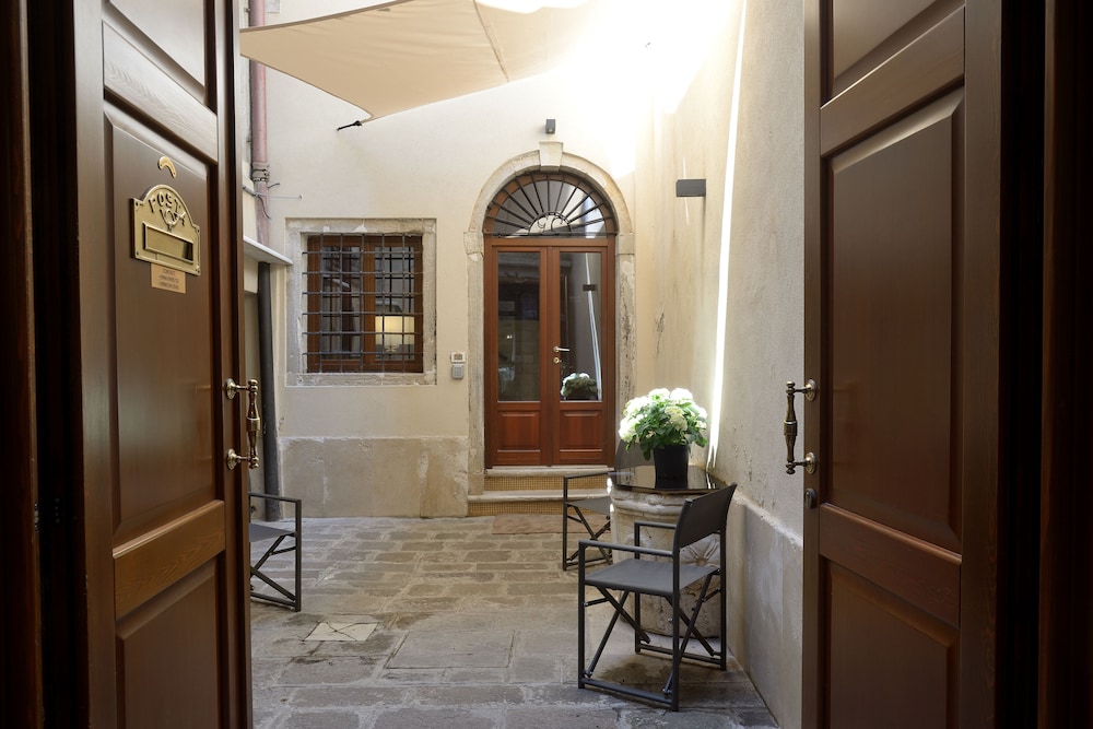 Residence La Fenice 5/50