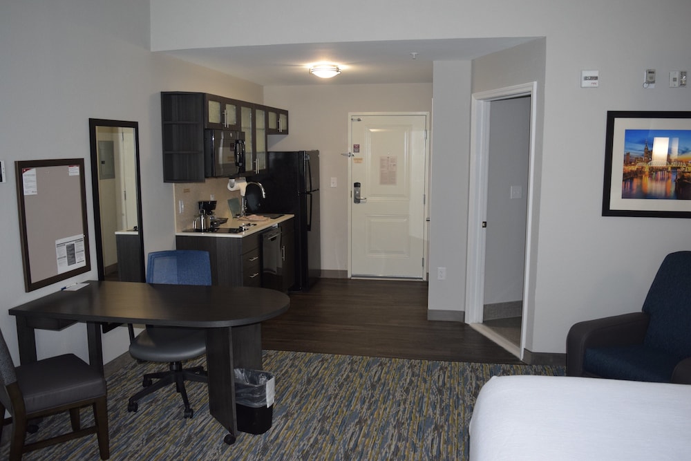 Candlewood Suites Nashville North 44/48