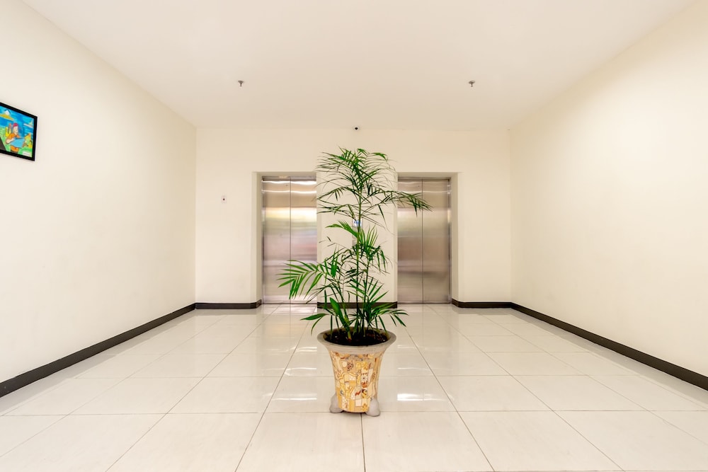 Oyo Flagship 1481 Apartemen Sentraland Medan 19/22
