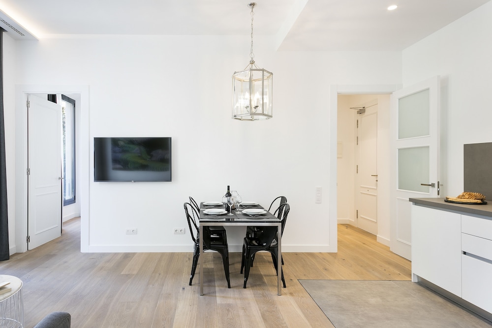 Murmuri Residence Mercader 56/70