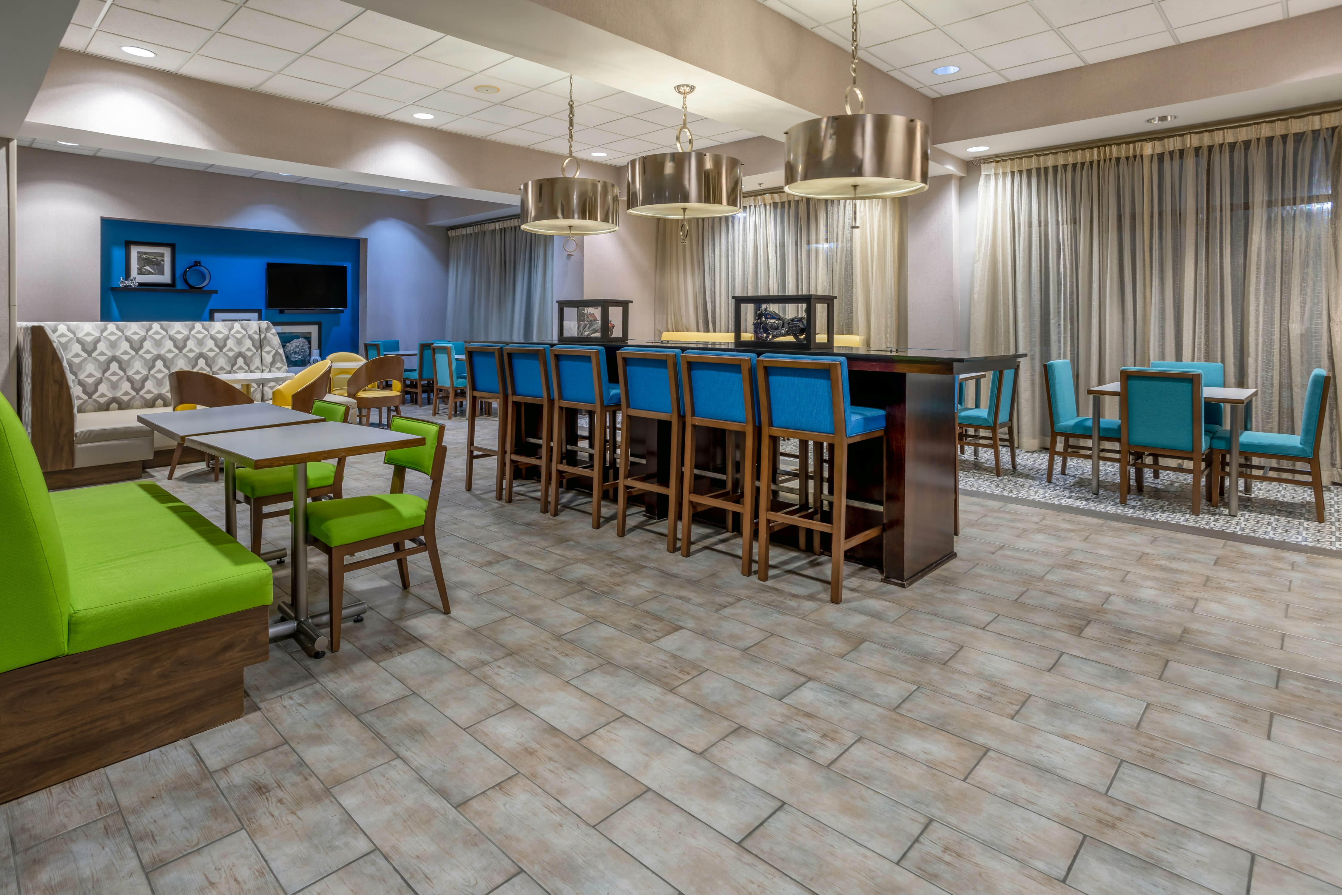 Hampton Inn Birmingham Leeds 58/74