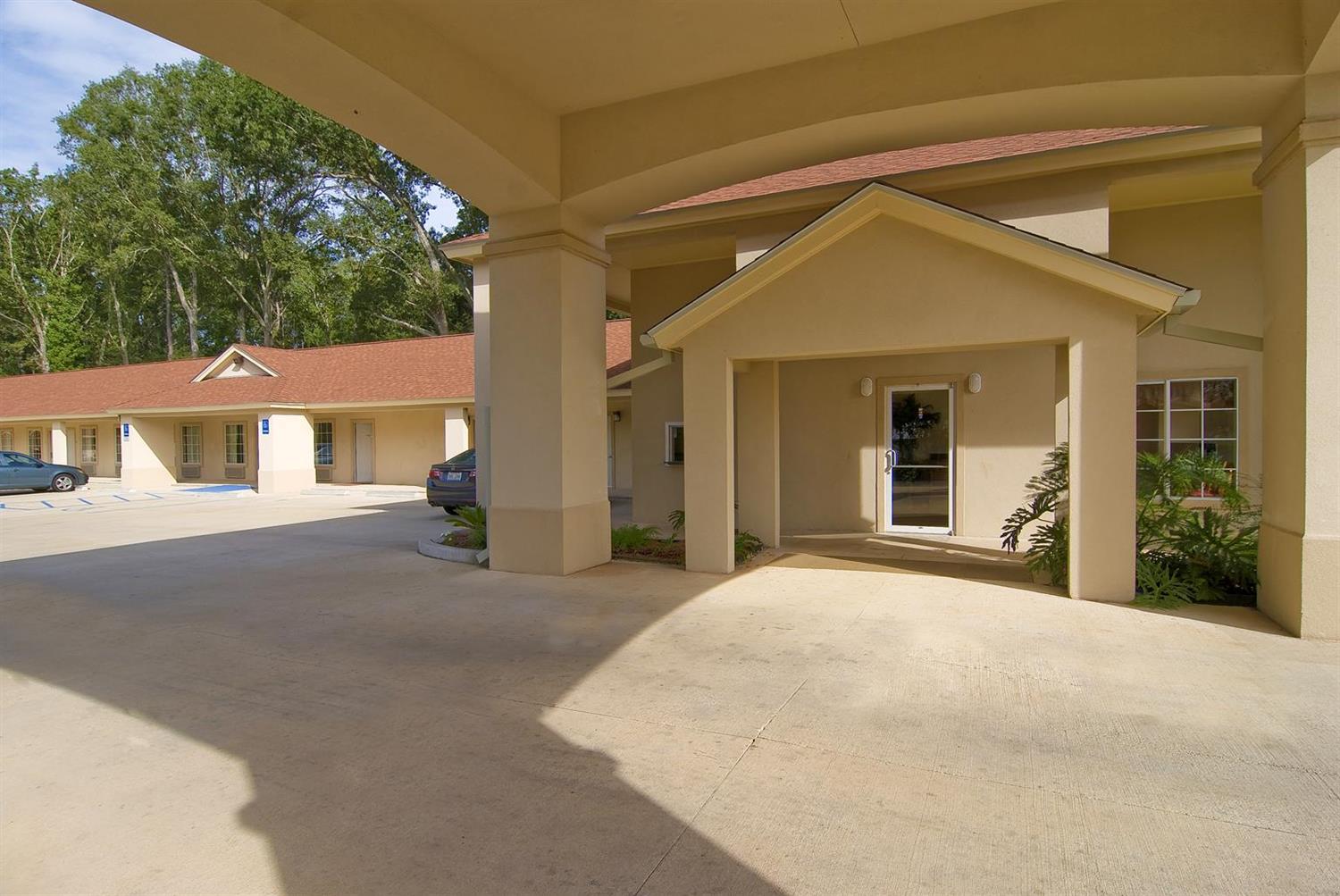 Americas Best Value Inn DeRidder 16/17