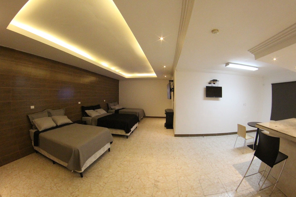 San Remo Hotel 8/26