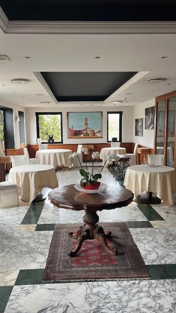 Hotel Cinzia 33/50