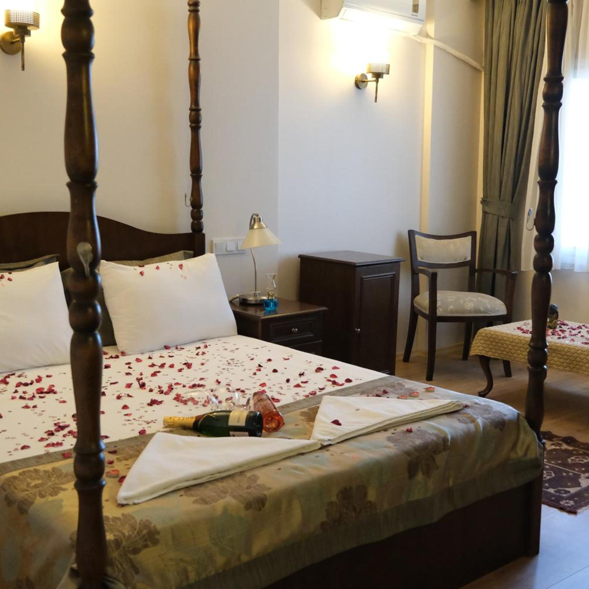 Deluxe, Double Bed, Lateral Side Sea View، ALATURKA ELEGANCE 2/6