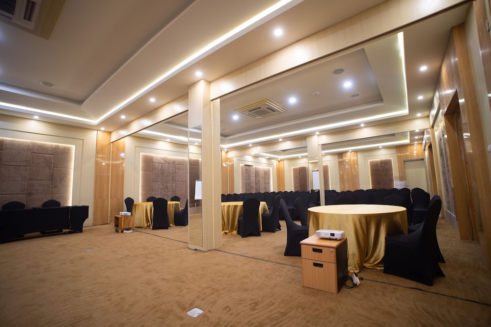 Luminor Hotel Banyuwangi Yos Sudarso 39/70
