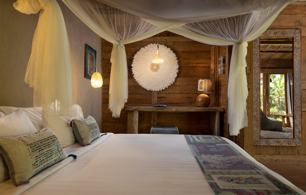 1 BEDROOM, VILLA, GARDEN VIEW