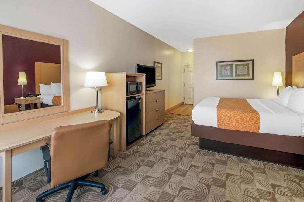 La Quinta Inn And Suites By Wyndham Tucumcari 15/68