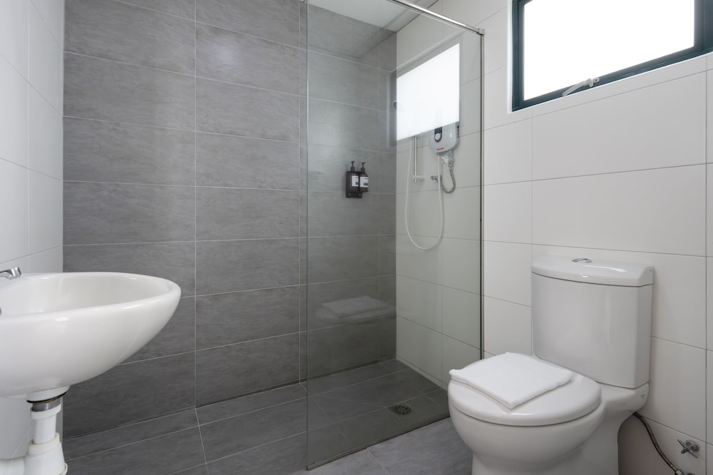 Golden View Serviced Apartment 64/67