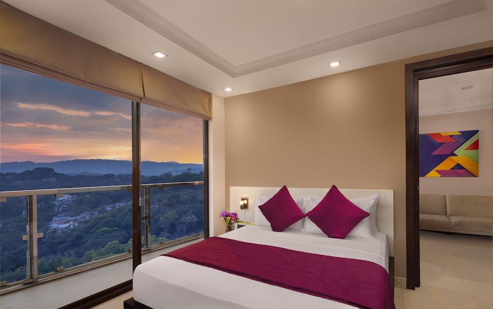 PRESIDENTIAL, SUITE