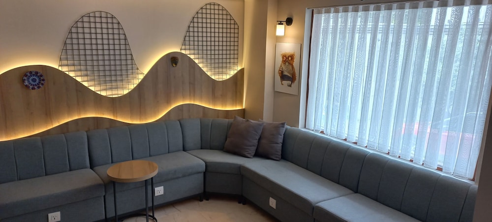 Agora Guesthouse & Hostel 46/70