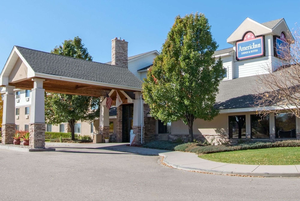 AmericInn by Wyndham Windsor Ft. Collins 58/62