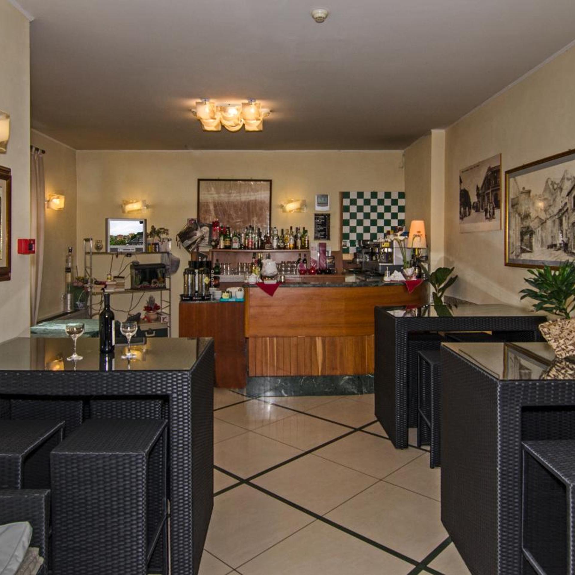HOTEL VILLA OMBROSA 39/52