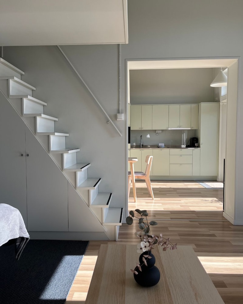 Waterfront Cabins 24/50