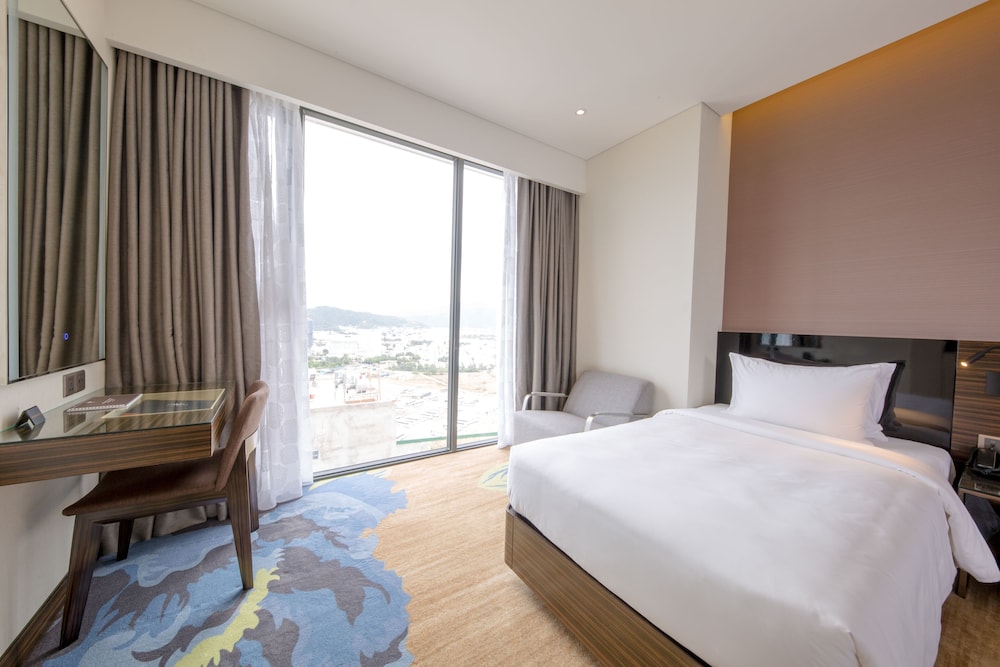 Queen Ann Nha Trang 28/78