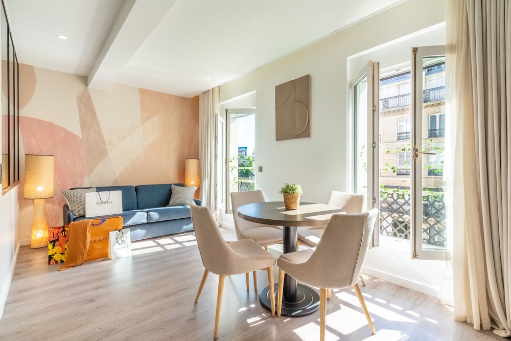 Milestay- Halles 53/68