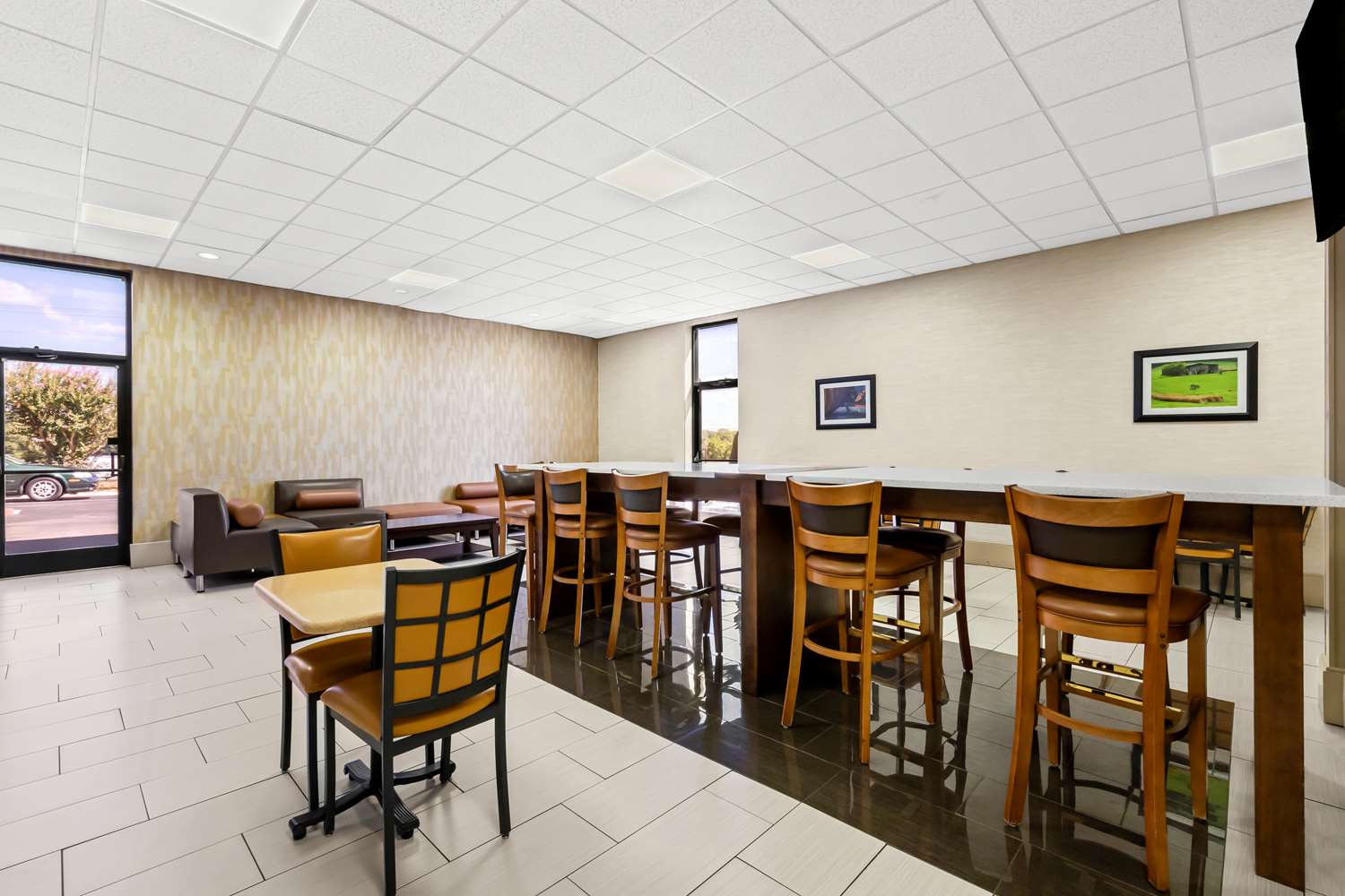 Best Western Fayetteville Inn 34/42