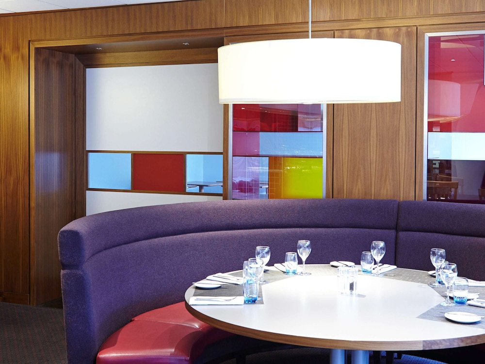 NOVOTEL WOLVERHAMPTON 56/69