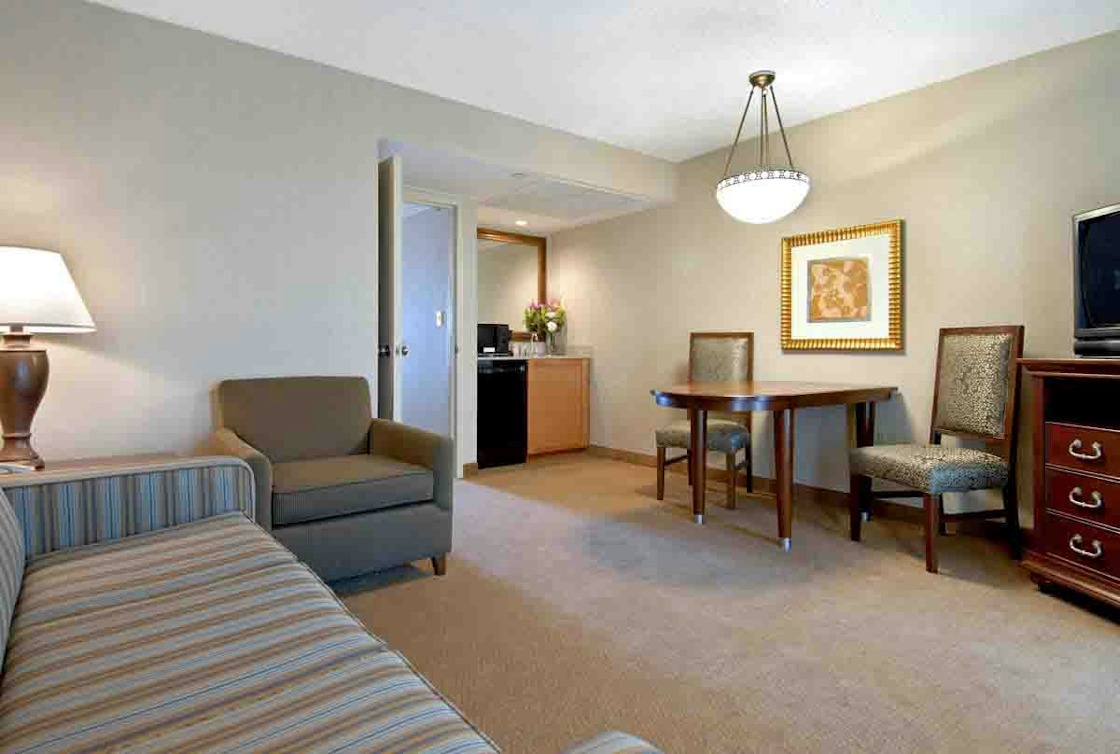 Embassy Suites by Hilton Piscataway Somerset 31/59