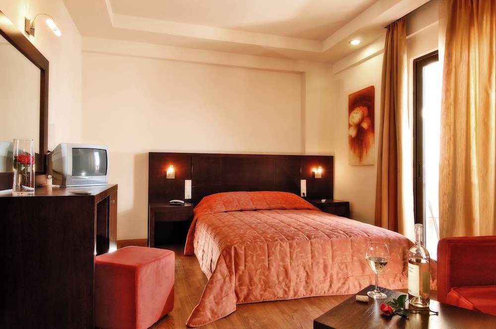 Eva Mare Apartments 25/75
