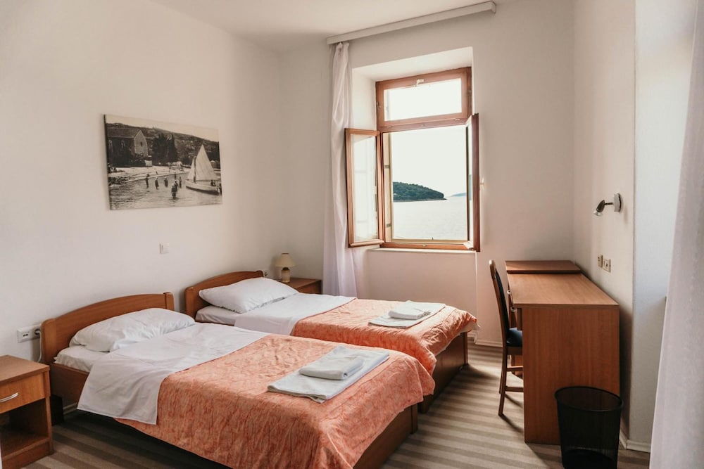 Hotel Glavovic 15/53