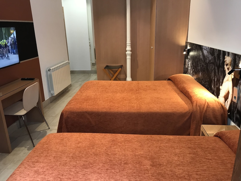 Hostal Cervelo 36/72