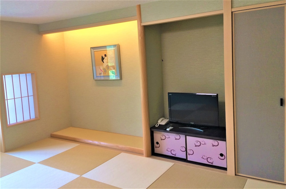 Ryokan Nenrinbo 37/50