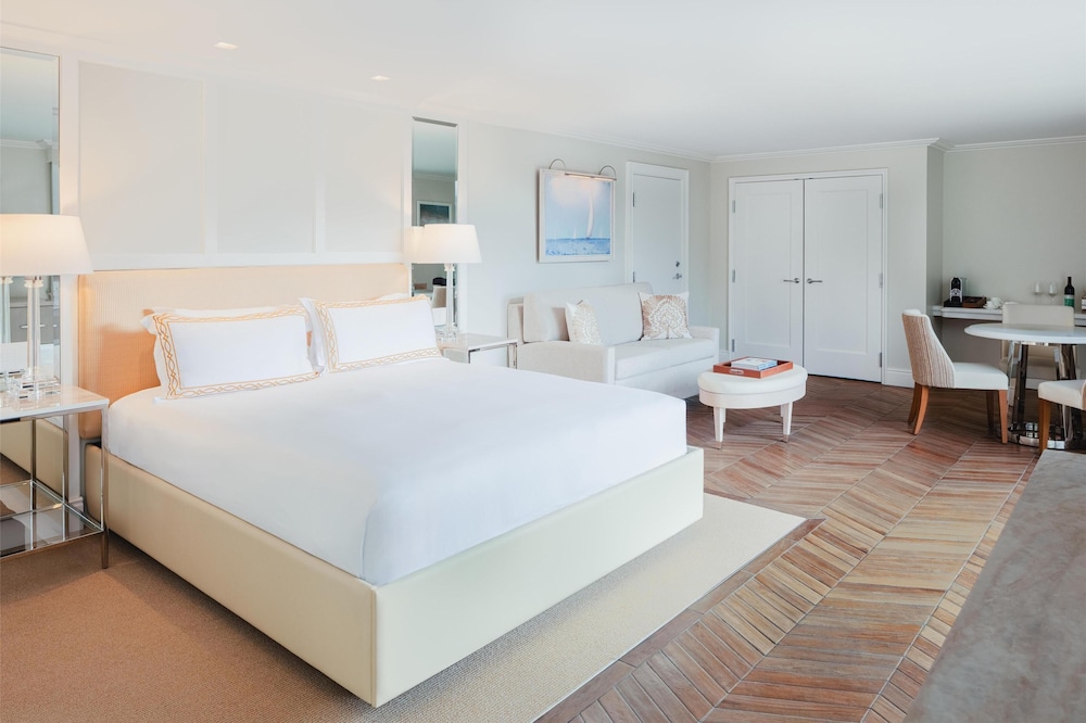 Studio, Suite, King Bed, Resort View
