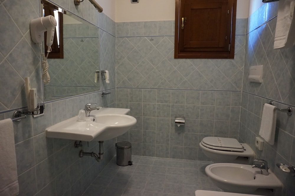 Bel Sito Hotel Le Due Torri 38/47