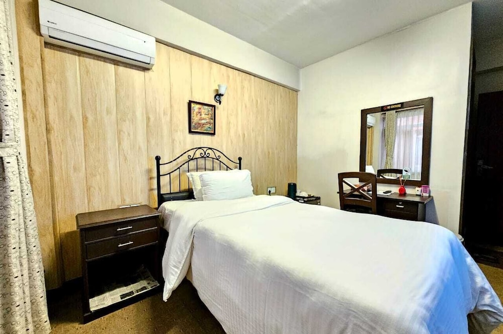 STANDARD, SINGLE, TWIN BEDS