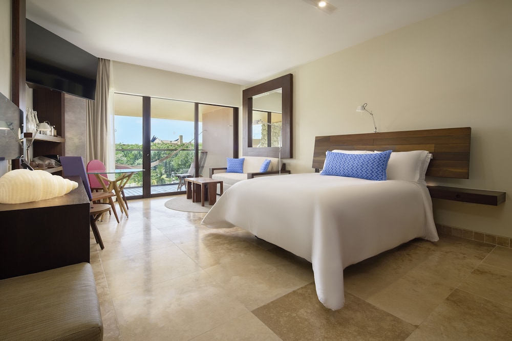 River, Suite, King Bed, Adult Only