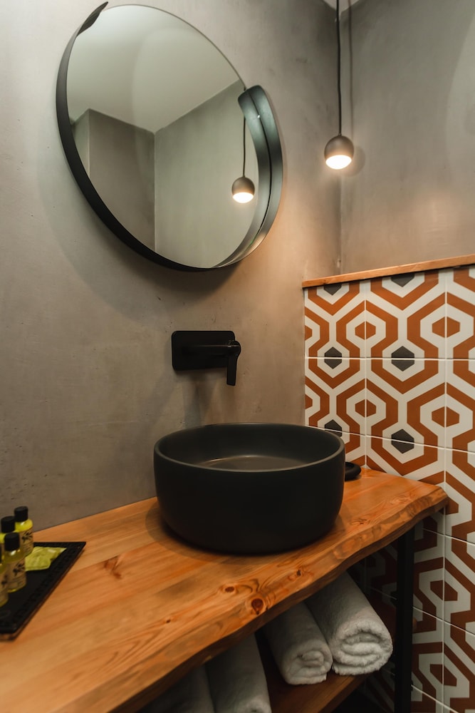 Amoessa Boutique Hotel 35/56