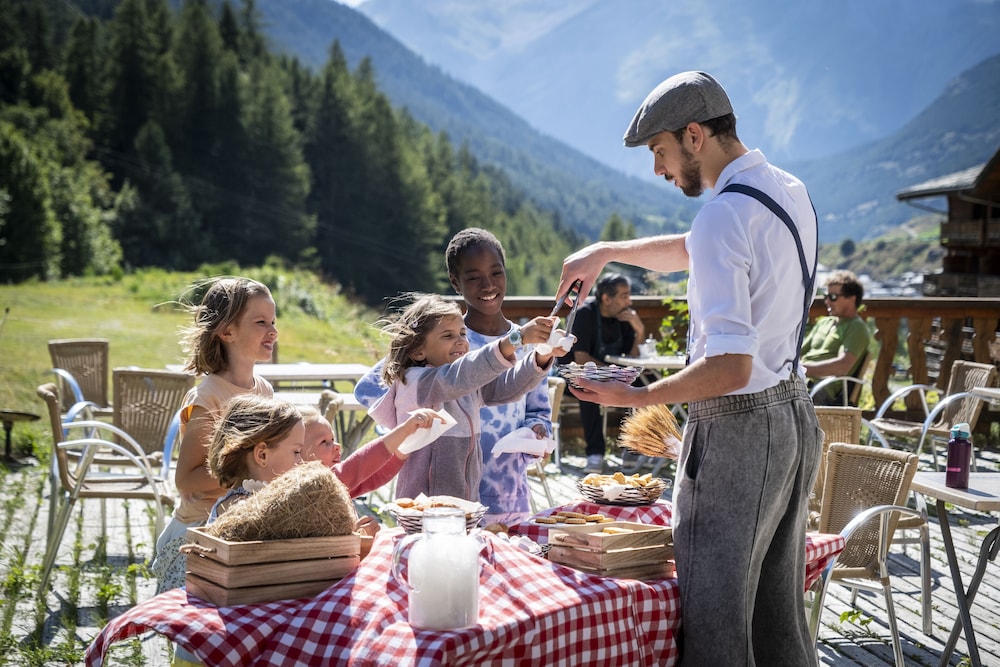 CLUB MMV VAL CENIS HOTEL 36/50