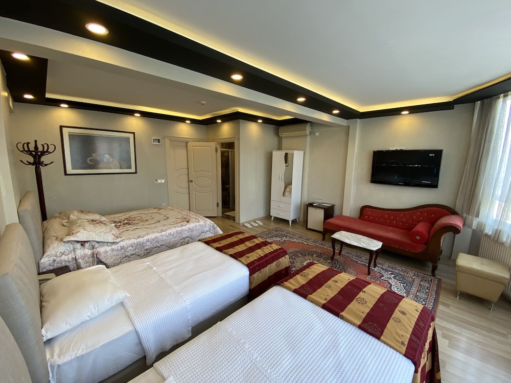 Mehmet Bey Hotel 16/70
