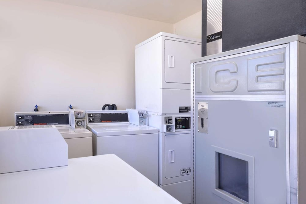 Americas Best Value Inn Bishop 25/32