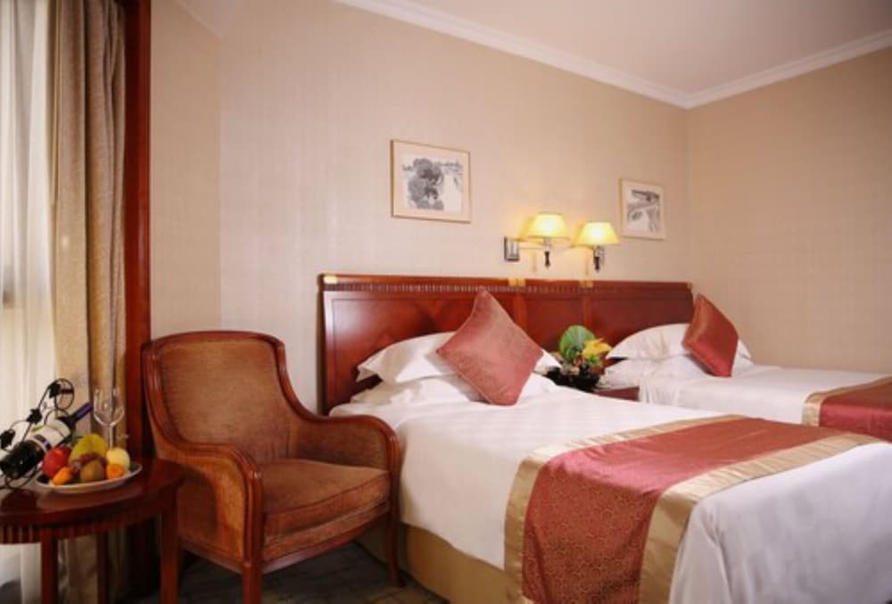 Felicity Hotel Shenzhen, Luohu Railway Station 10/75