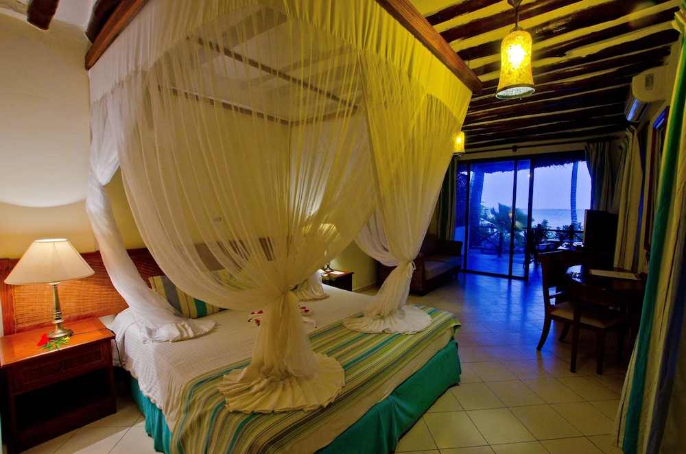 Sultan Sands Island Resort & Spa 48/69